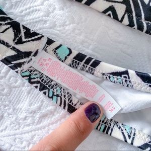 Victoria's Secret Swim - Victoria’s Secret 36D Bikini Top Victoria's Secret Swim - Victoria’s Secret 36D Bikini Top